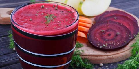Detox juice made from carrots, beets, and apples