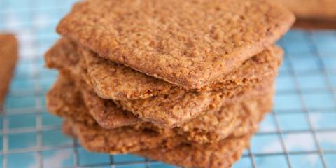 Graham crackers cookies places on a cooling rack. 